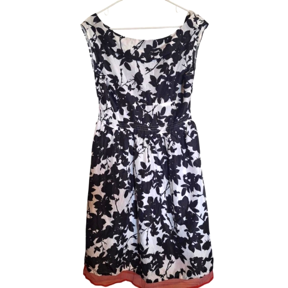 White And Black Floral Whimsygoth Dress With Red Lace NWOT Womens Size XXL